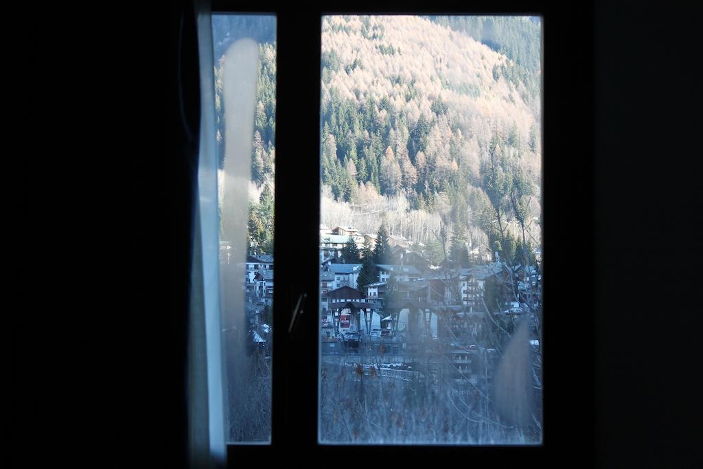 Hotel De La Telecabine Courmayeur Eksteriør bilde