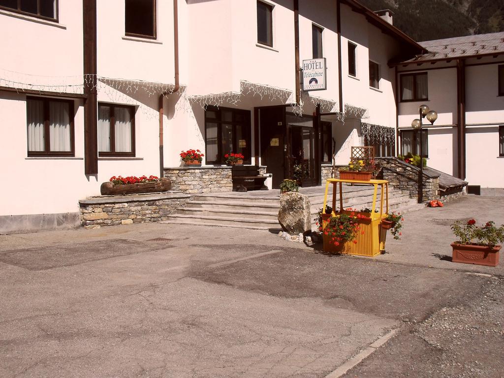 Hotel De La Telecabine Courmayeur Eksteriør bilde